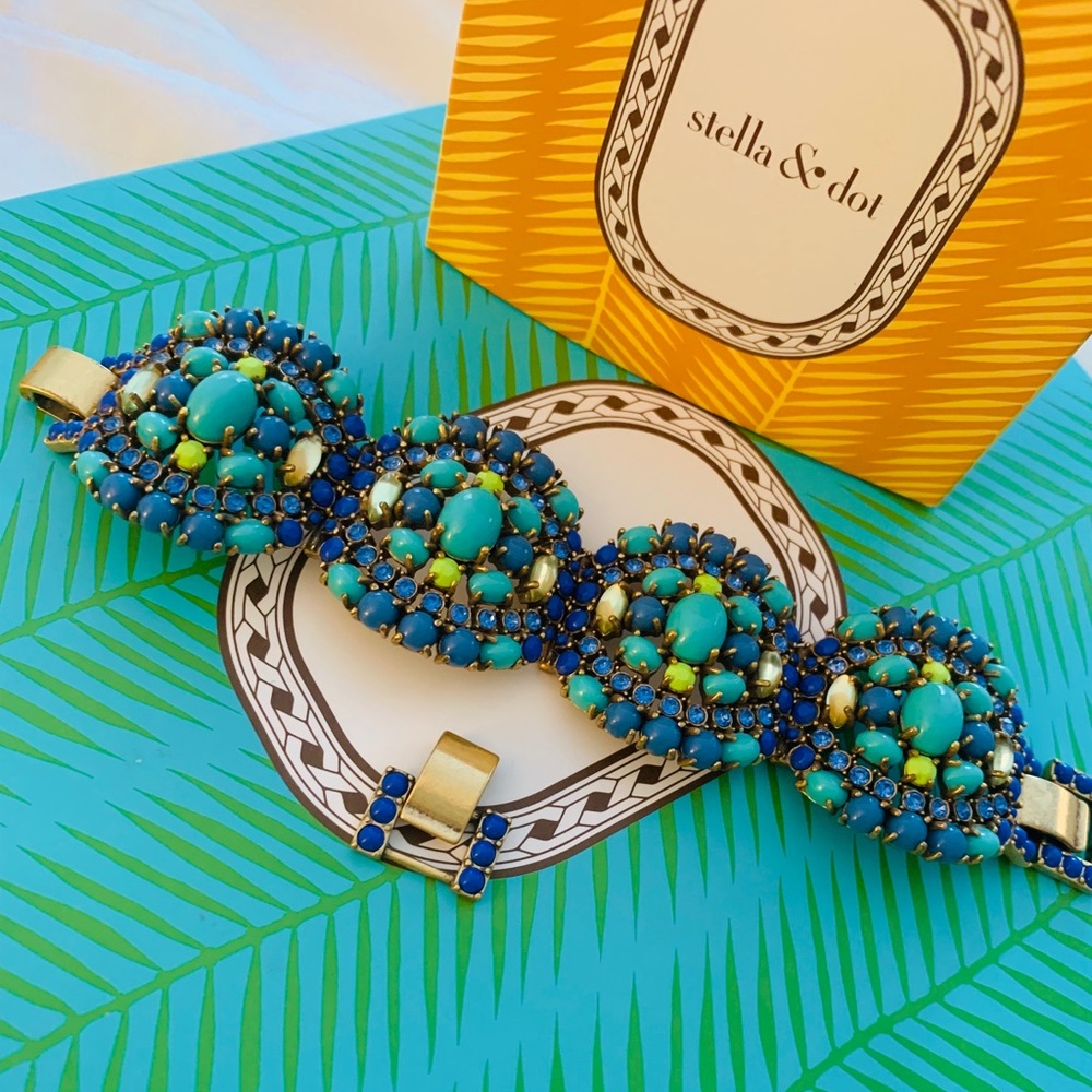Stella & Dot Sardinia Bracelet Blue